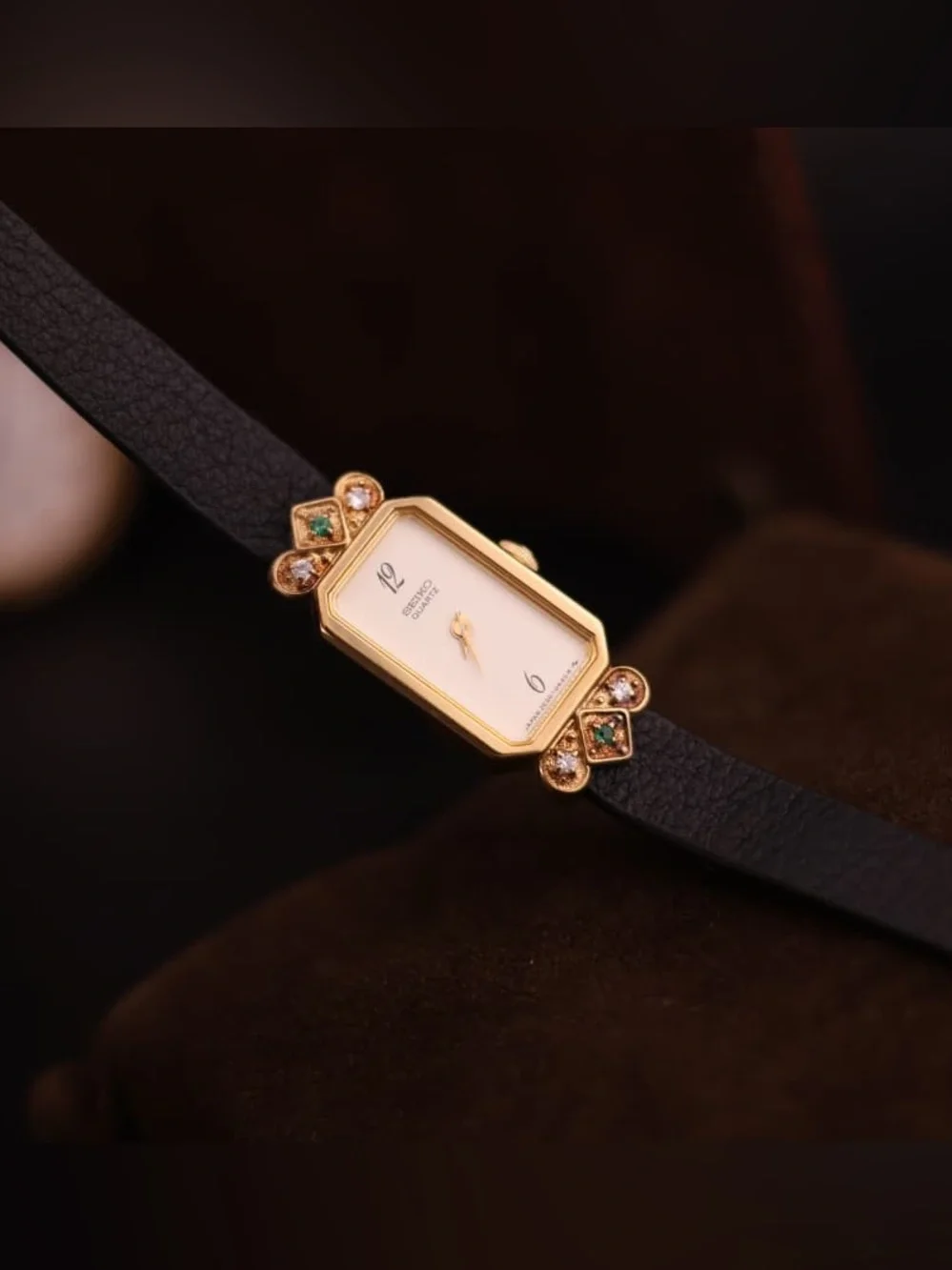 Ultra Rare Vintage 1984 Seiko Quartz 2E20-5300 Women’s Watch